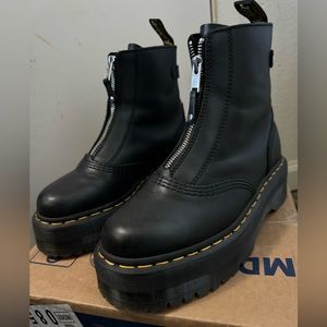 Dr Marten Jetta boot